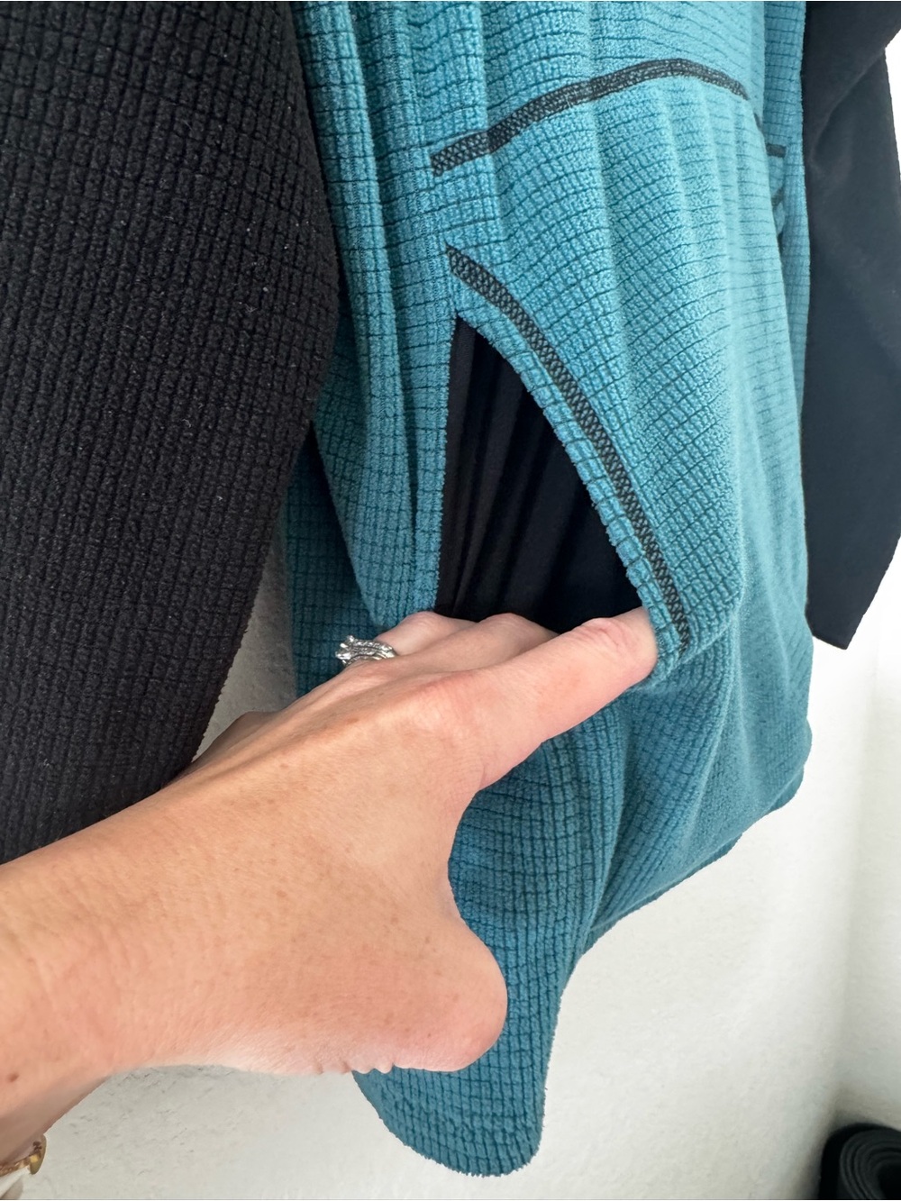 Melanzana Micro-Grid Hoodie Blue Black - Picture 4 of 10
